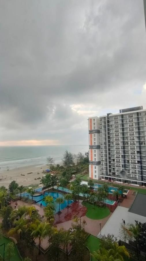 Timurbay Seafront Staycation By Nedd'S Kuantan Eksteriør bilde